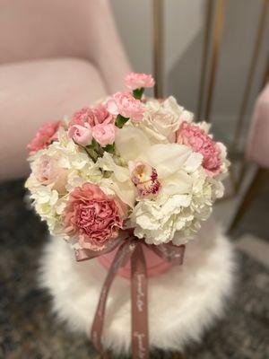 Cymbidium orchid, Mini carnations, Hydrangea, Premium Carnations