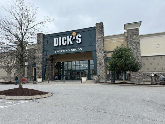 DICK'S Sporting Goods