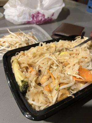 Take out order came with a BUG IN MY PAD THAI.