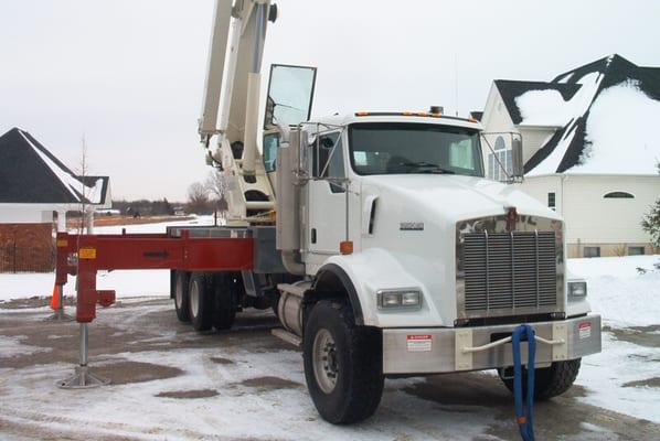 Terex 30-Ton Hydraulic Boom Truck Rentals