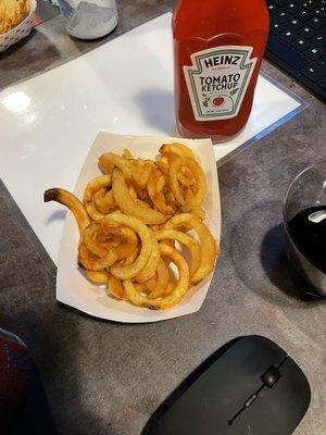 Spicy seasoned curly fries