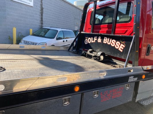 Golf & Busse Towing