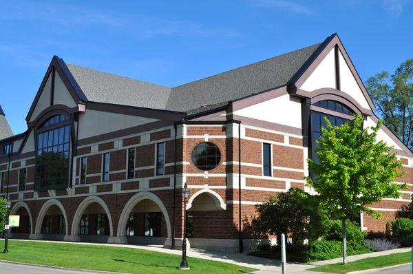 The Glen Ellyn Public Library