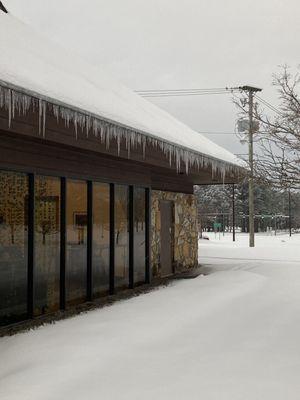 Coffee shop icicles