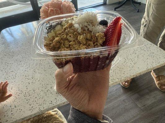 Acai bowl, too tart