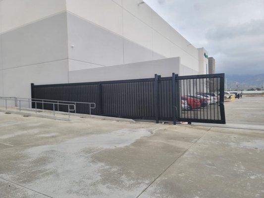 Commercial slid gate Automation.