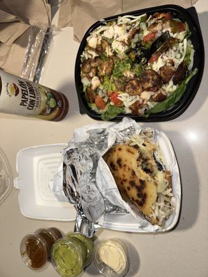 The chicken Arepas and chicken bowl