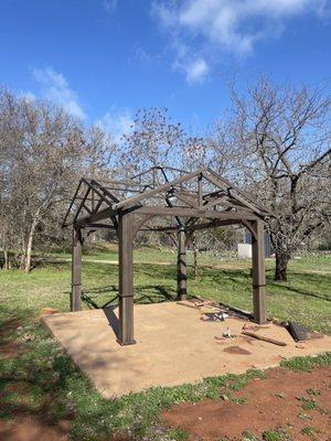 Metal Gazeebo to be removed