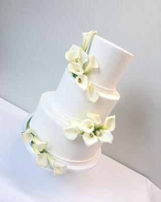 Calla Lilies wedding cake