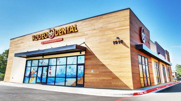 Exterior images of Rodeo Dental & Orthodontics