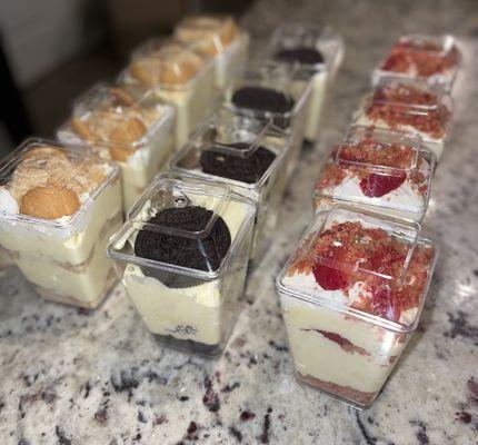 Banana puddings, regular, Oreo, strawberry crunch