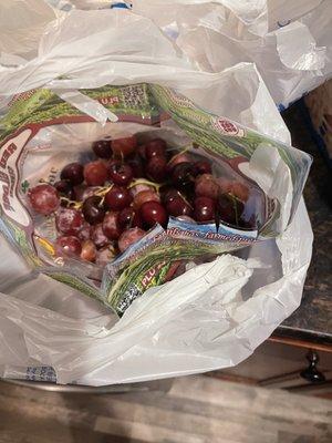 Mixed cherries and grapes only order grapes!!