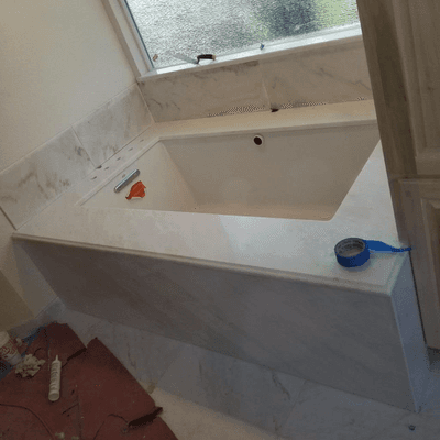 Bathtub in Bianco Rhino Quartz.