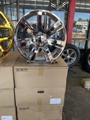 24" chrome wheels