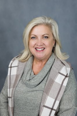 Photo of Tracy L.