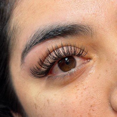 Classic Eyelash Extensions & Eyebrow Threading