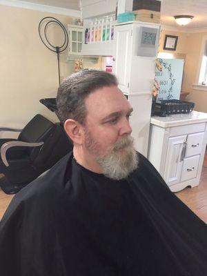 Men's haircut and beard grooming