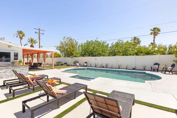 Poolside lounge chairs for the perfect tan