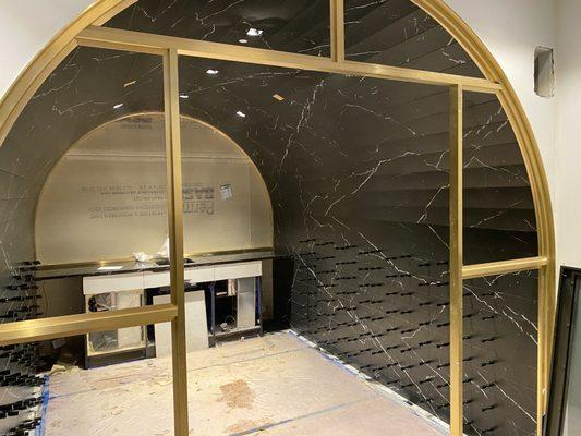 Wine Cellar in Atlanta.
Nero Marquina by Neolith.