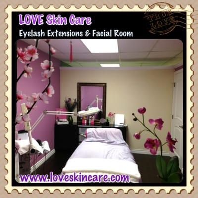 Facial and Eyelash Extension room