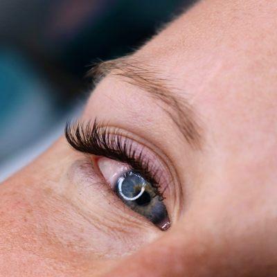 Hybrid eyelash extensions