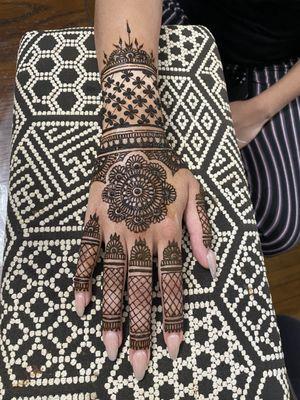 Bridal henna