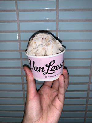 8/18/21 single scoop: vegan cookie crumble strawberry jam ice cream