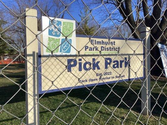 Pick Park sign