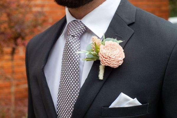 Groom Boutonniere
Photo by Mary Gillespie Photography