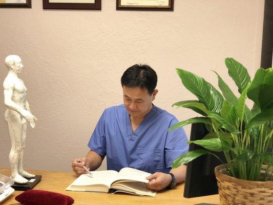 Dr. Charles Yu Doctor of Acupuncture, LAc.