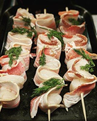 Bacon wrapped scallops