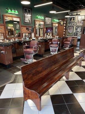 Great old school barbershop feel