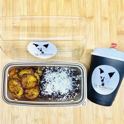 Platanitos y Frijole con Queso y Leche con Kafé.
(Fried plantains, Kuban refried beans w/cheese, & Kuban Koffee.)