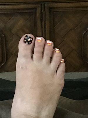 Halloween design pedicure