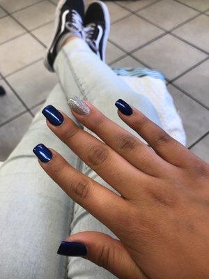 Man is rude but does good nails !