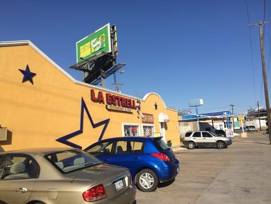 La Estrella Restaurant & Bar