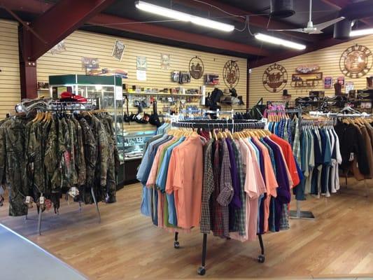 Great selection of Columbia clothes for men. Lots of camo clothes and sporting goods too!