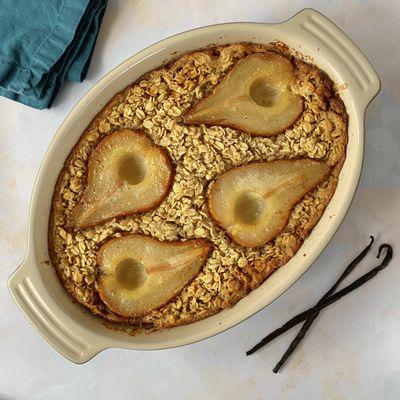 Vanilla pear baked oatmeal