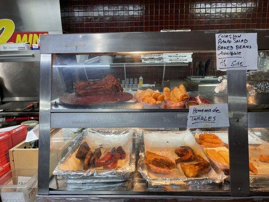 A hot bar that truck drivers love. Quality prime rib, sausages, catfish, tamales, mozzarella sticks, jalapeño poppers, chicken, salads fresh