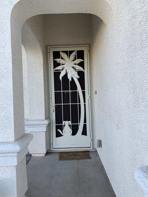 Palm door