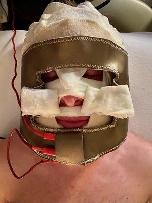 Vitamin C galvanic mask