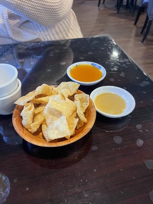 Wonton chips