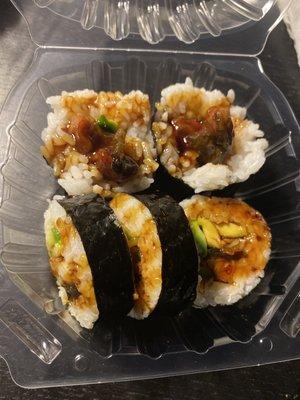 Eel Avocado Roll (5pcs)