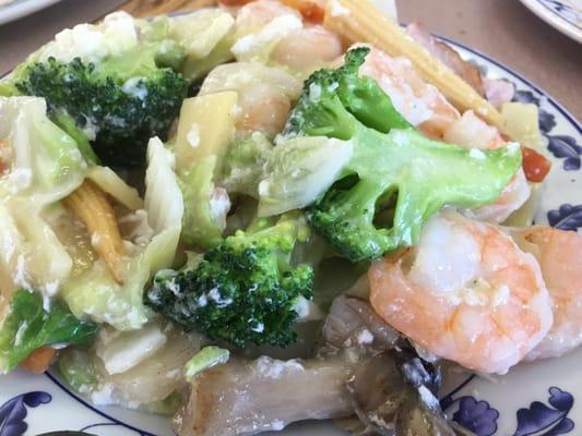 Shrimp with broccoli and fabulous soft egg source