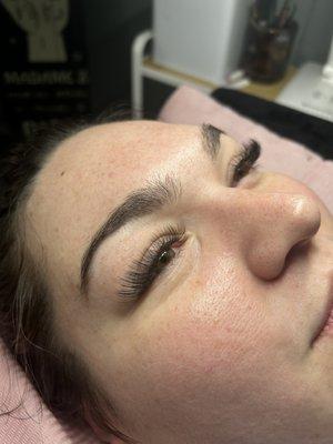 Hybrid lashes that made Ally wedding READY