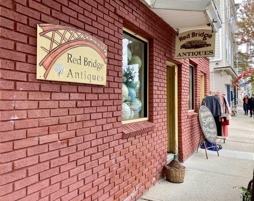 Red Bridge Antiques