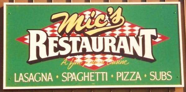 Mic's Restaurant, 2384 Mechanicsburg Rd., Springfield, OH .
MDO plywood with hand painted lettering and graphics.