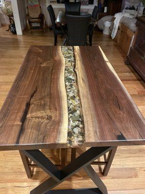 Kitchen island with clear river