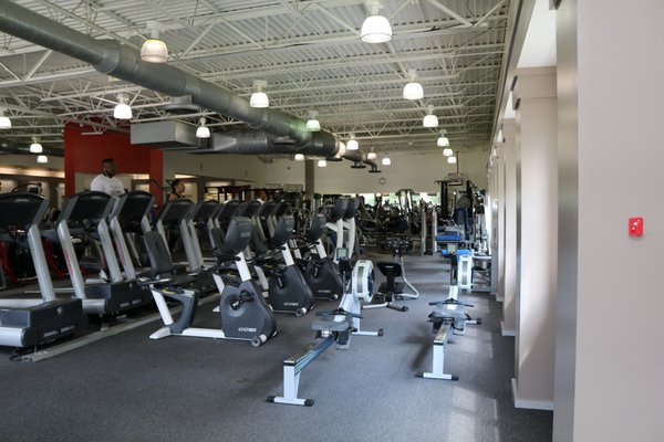 Expansive cardio area