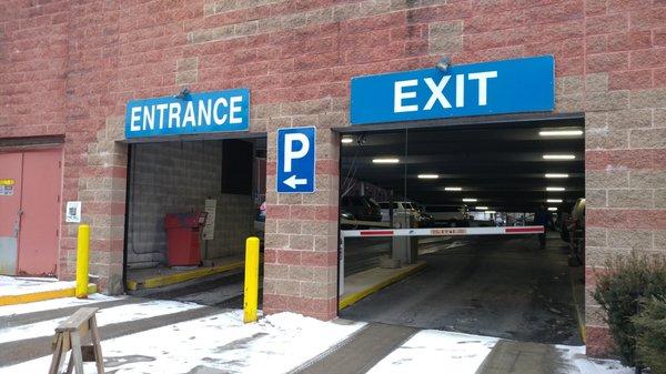 Franklin Square Parking Garage